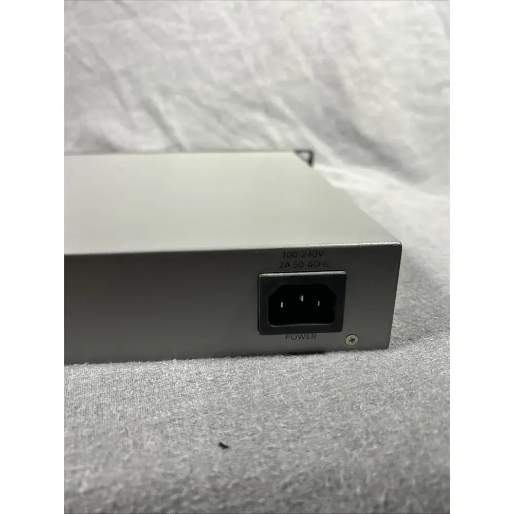 Cisco SLM2048 T V01 SG200-50P 50 Port PoE Gigabit Smart Switch W/Power Cord